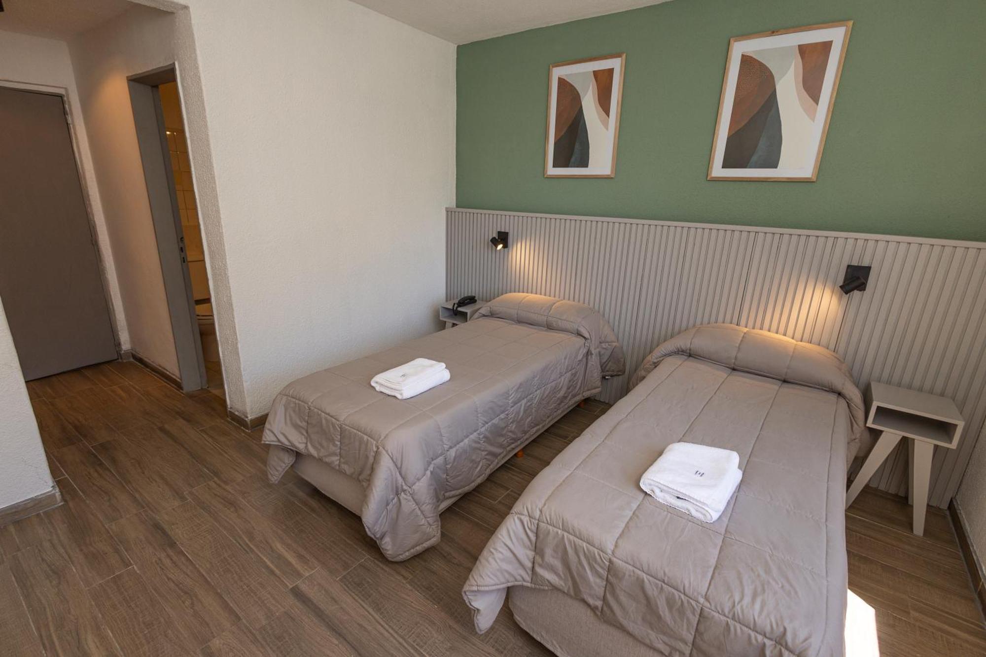 M382 Hotel Bariloche Екстер'єр фото