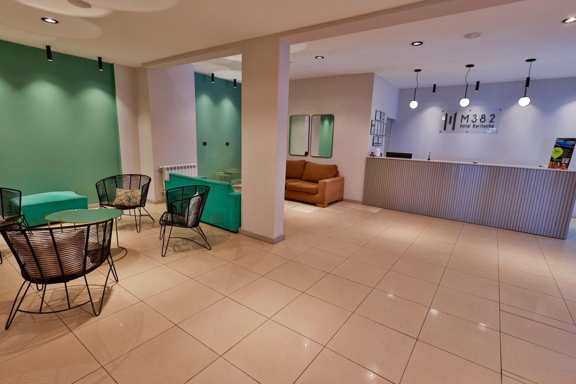 M382 Hotel Bariloche Екстер'єр фото