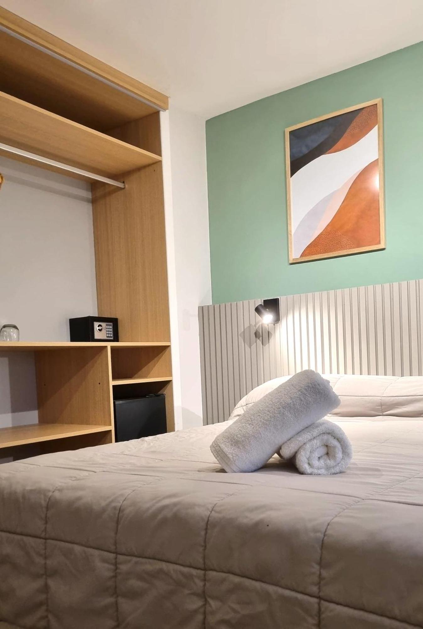 M382 Hotel Bariloche Екстер'єр фото