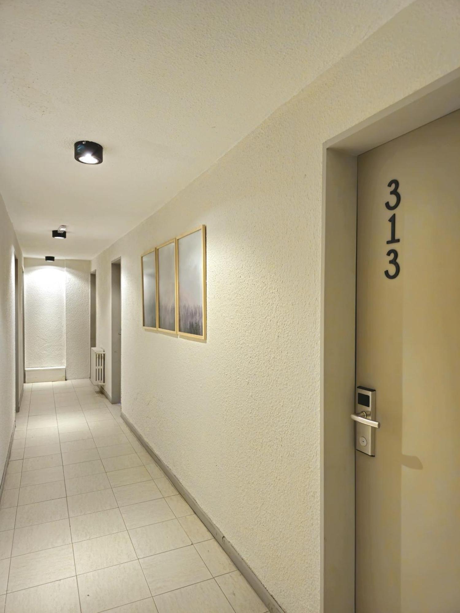 M382 Hotel Bariloche Екстер'єр фото